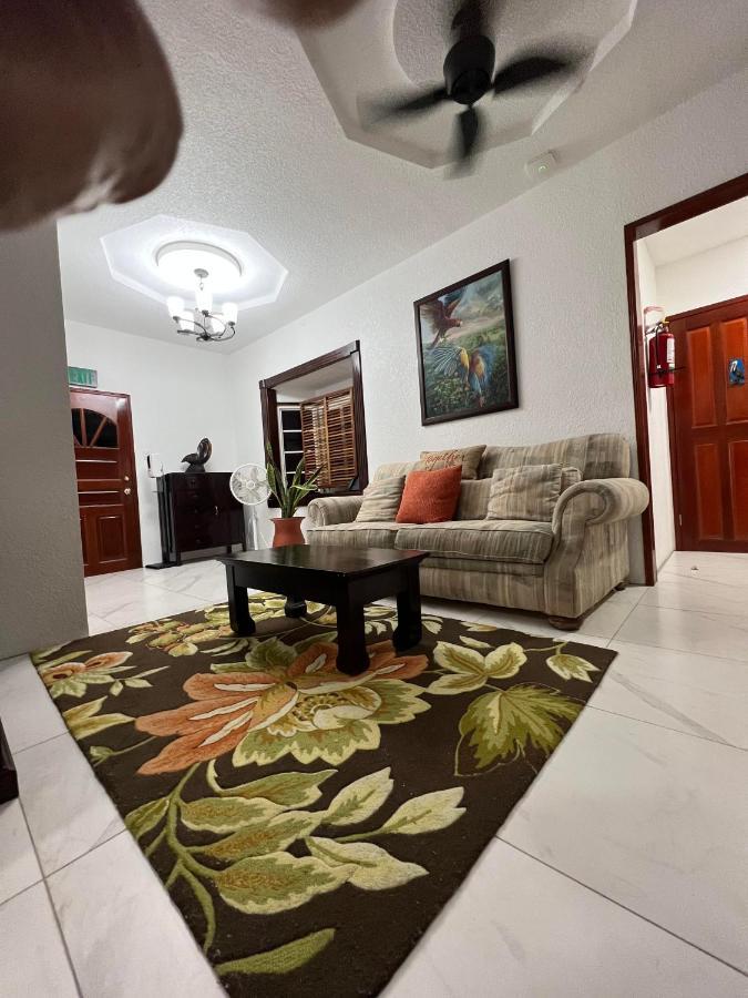 One South Place Hotel Belize City Extérieur photo