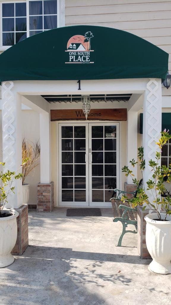 One South Place Hotel Belize City Extérieur photo