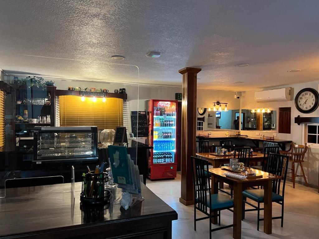 One South Place Hotel Belize City Extérieur photo